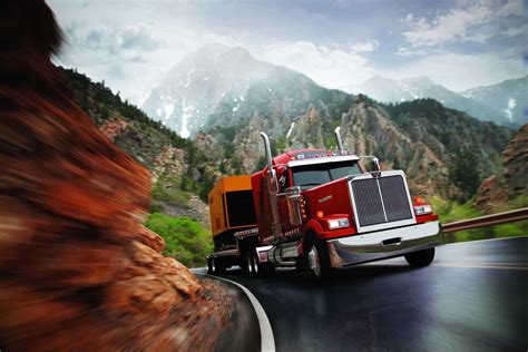 truck-mountain-road